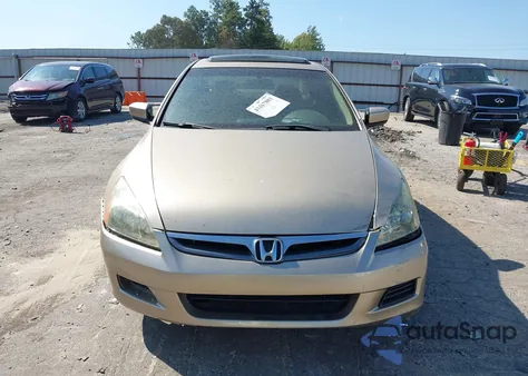 2006 Honda Accord Sdn Ex-L V6 z USA, uszkodzony, nr VIN 1HGCM66556A024337